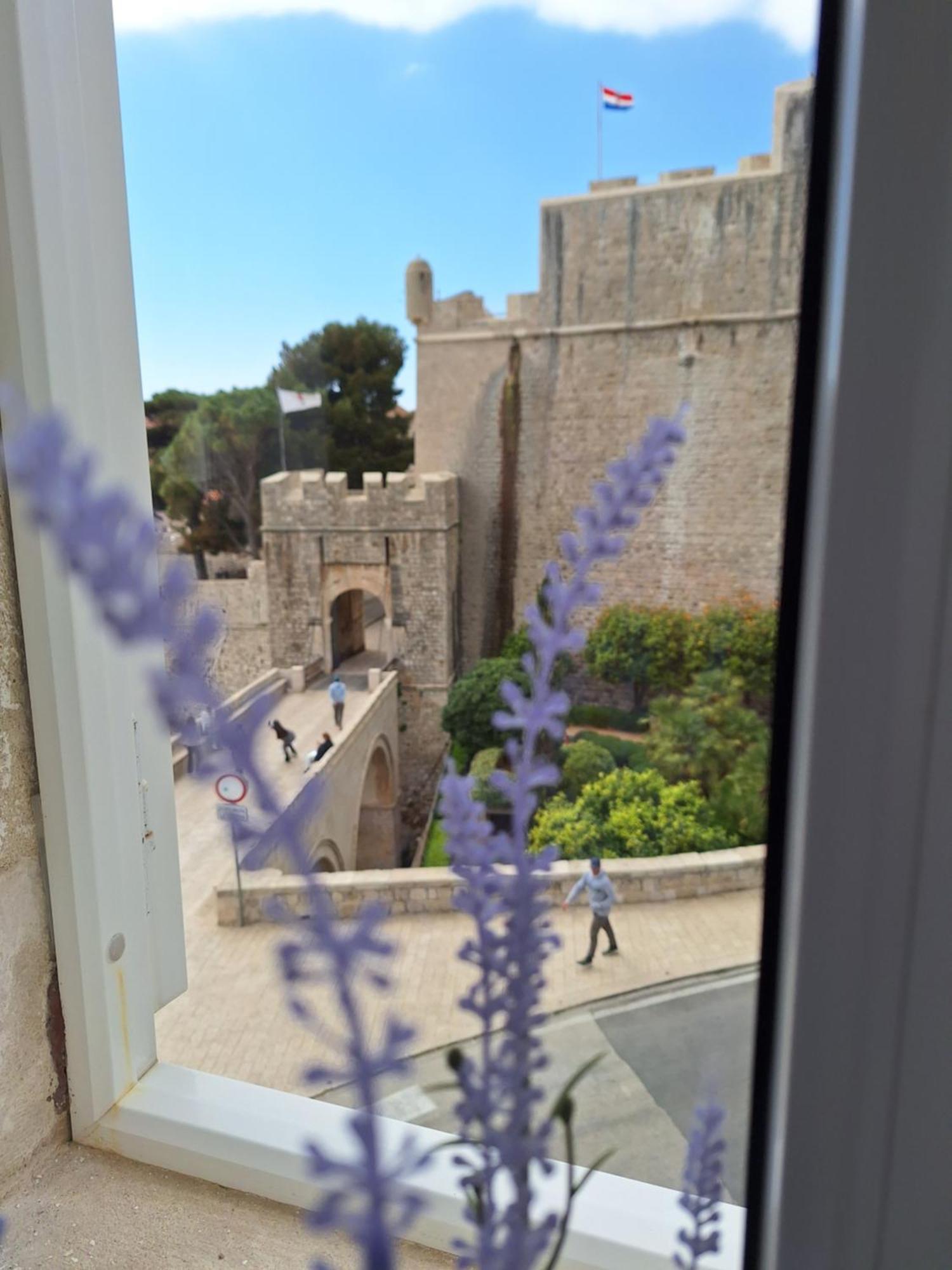 Old Town Gate Hotel Dubrovnik Bagian luar foto