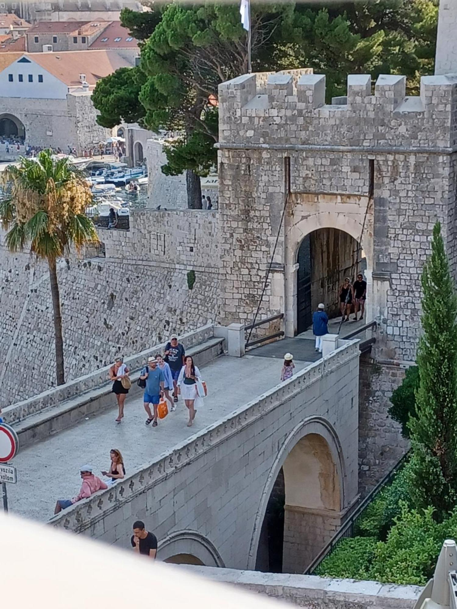 Old Town Gate Hotel Dubrovnik Bagian luar foto